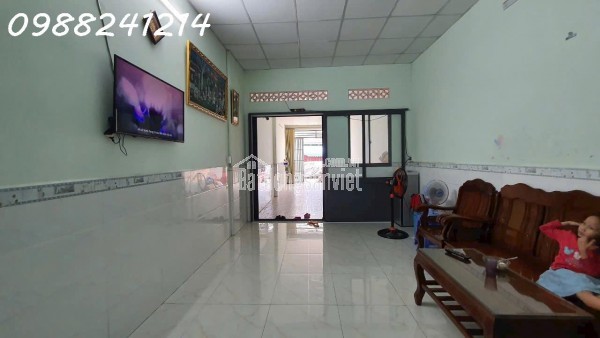 ( Siêu rẻ) Chỉ 3 tỷ25 có ngay căn nhà mặt tiền 102m2, 2 phòng ngủ ngay chợ KDC Việt Sing, TP Thuận