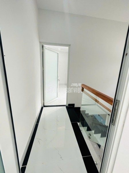 BÁN NHÀ 2 TẦNG, 40M2, LŨY BÁN BÍCH, TÂN PHÚ, GIÁ 3.9 TỶ - SỔ HỒNG CHÍNH CHỦ