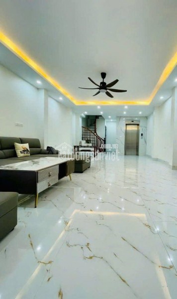 Nhà đẹp ở luôn Liên Mạc, ô tô đỗ cửa, kinh doanh, 2 thoáng view hồ, 55mx5t, 6N nhỉnh 5 tỷ