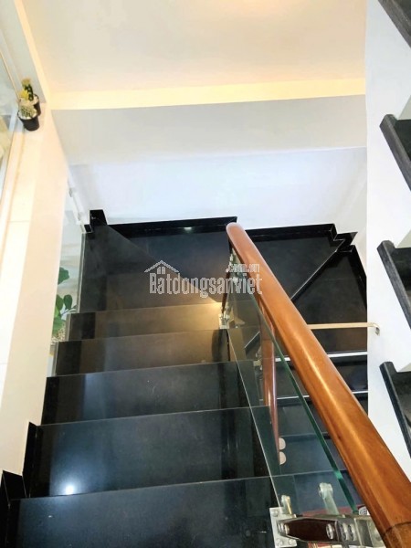 NHÀ YÊN HOÀ 48M2 X 5 TẦNG - 13.5 TỶ -  NGÕ TO 3 BÁNH QUAY ĐẦU