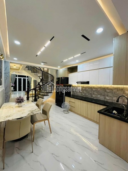 Nhà hẻm xe hơi đường Huỳnh Tấn Phát, 6 tầng, 8.88 tỷ