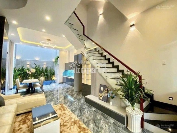 🏠 Bán nhà Âu Dương Lân, Q.8, 42m², 2 tầng, 2PN - 3.9 tỷ 🏠