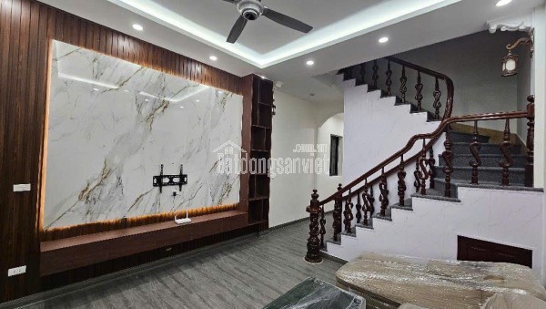 Ỷ LA - DIỆN TÍCH TO - 3 THOÁNG - NGÕ RỘNG, THÔNG - GẦN PHỐ - Ô TÔ - FULL NỘI THẤT - 55M - 7.8 TỶ