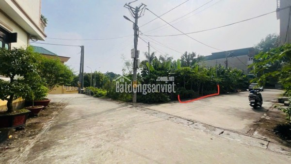 PHỤNG THƯỢNG, Ô TÔ TRÁNH, VỈA HÈ 2M, Ô GÓC VIEW VƯỜN HOA. GIÁ BÁN RẤT GẤP