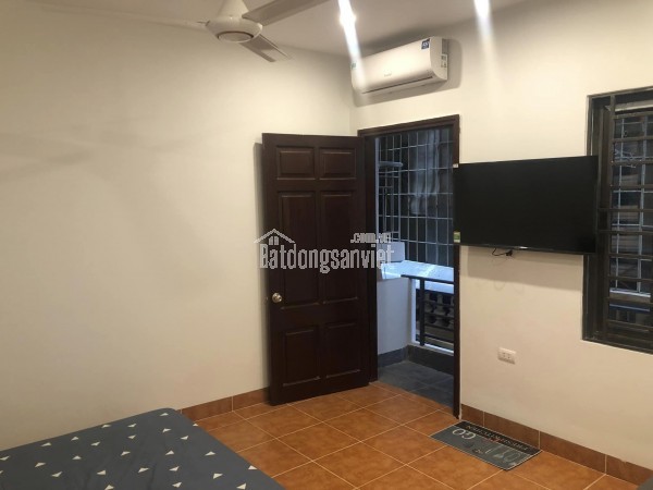 Cho thuê nhà ngõ 255 Lĩnh Nam, 32m2, 4 tầng, 3 ngủ, 8 Triệu - ở gia đình, nhóm