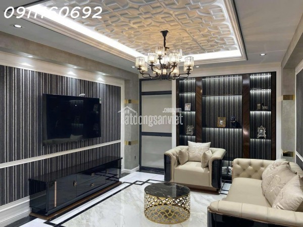 Cơ Hội Sở Hữu Nhà Hẻm Đường Nguyễn Trãi, P7, Q5 - 4x15m - Chỉ 11,5 Tỷ
