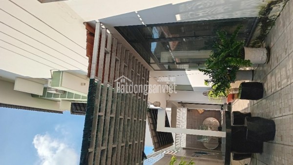 GẤP BÁN BIỆT THỰ SÂN VƯỜN Q.9 - 229m2, nhà 3 tầng 5pn chỉ 23ty