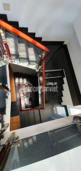GẤP BÁN BIỆT THỰ SÂN VƯỜN Q.9 - 229m2, nhà 3 tầng 5pn chỉ 23ty