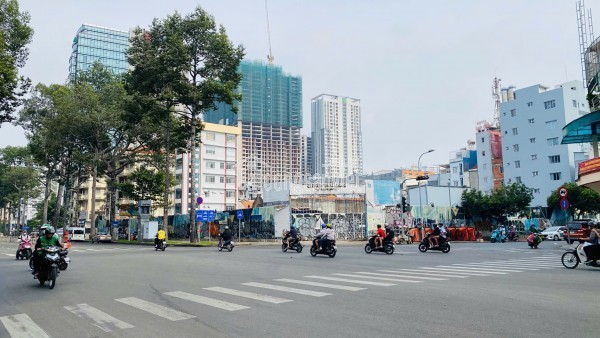 GỬI ĐÉN QUÝ ĐẦU TƯ QUỸ ĐẤT KIM CƯƠNG: CÔNG TRÌNH CAO ỐC & VĂN PHÒNG CHO THUÊ BẬC NHẤT TẠI TRUNG