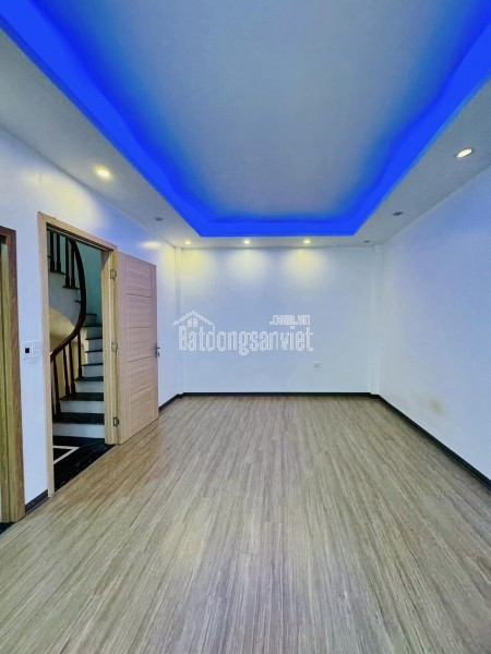 ⚜️ Bán Nhà Mặt Phố Trần Quốc Toản 250 M2 11T MT 8M, Chỉ 220Tỷ Hoàn Kiếm Kinh Doanh Đỉnh Cao ⚜️