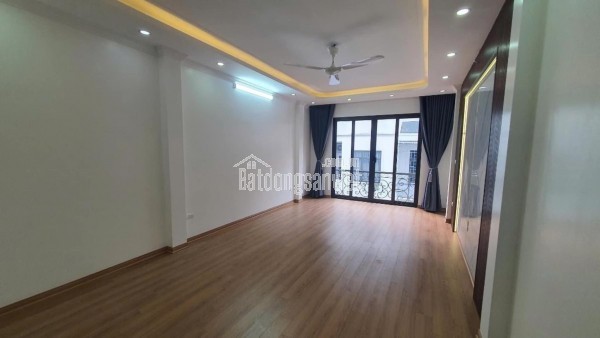 án nhà 7 Tầng Thang Máy phố Kim Đồng, Phân Lô, Kinh Doanh. DT 60m2, nhỉnh 20 tỷ.