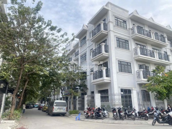 Chủ nhà,  bán Liền kề Đại Kim- Nguyễn  Xiển. DT 82,5m x 5 tầng. Giá 22,7 tỷ. LH: 0964769634