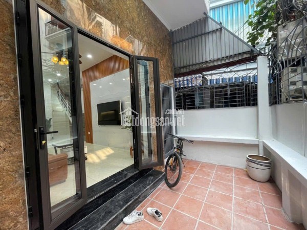 HOÀNG ĐẠO THÀNH Ô TÔ THANG MÁY KINH DOANH DT 32m² Giá: 10.99 tỷ