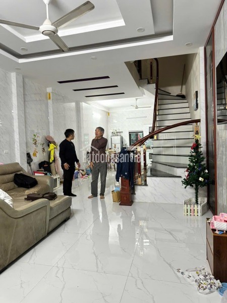 Bán Nhà Thụy Phương 73m x 3 Tầng Mt 4.6m Giá 7.7 tỷ.