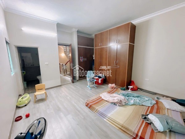 Bán Nhà Thụy Phương 73m x 3 Tầng Mt 4.6m Giá 7.7 tỷ.