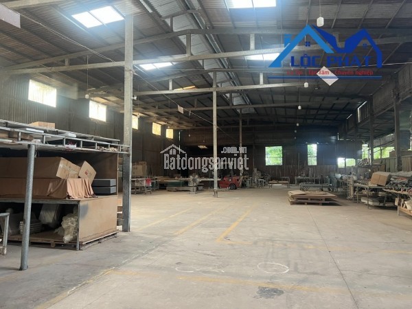 Xưởng 2000m2 cho thuê, đường container, điện 3 pha, văn phòng, nhà ở, giá rẻ nhất