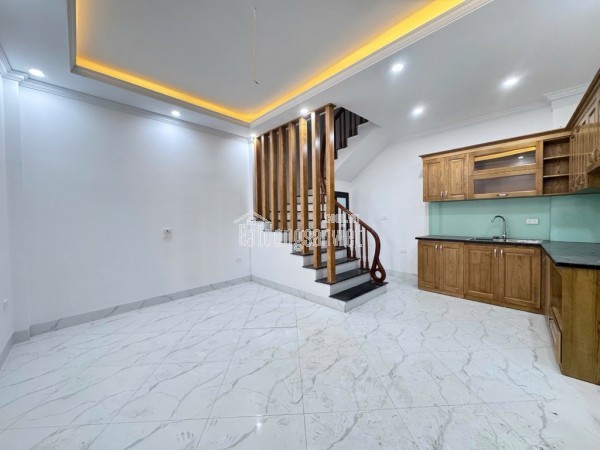 TRẦN CUNG - NHÀ DÂN XÂY - 42M2 - 4 TẦNG - 7 PHÒNG KHÉP KÍN - DÒNG TIỀN
