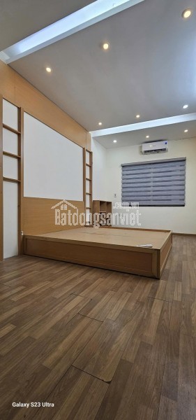 Bán Nhà Giáp Nhị Hoàng Mai 38m x 5 Tầng Nhà Đẹp Ở Ngay Giá 5.1 Tỷ.