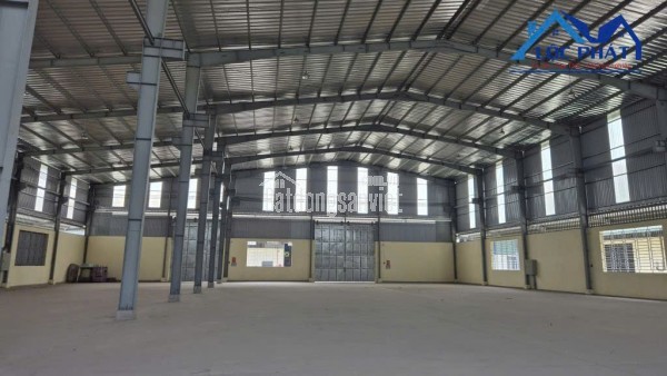 Thuê kho xưởng 1300m2 & 1500m2, điện nước đầy đủ, đường lớn, giá 60k/m2, thương lượng