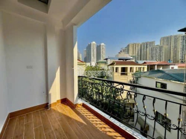Nhà Mới kính koong Lĩnh Nam- Ở luôn- Yên tĩnh- 5 tầng,34m2 -6,9tỷ