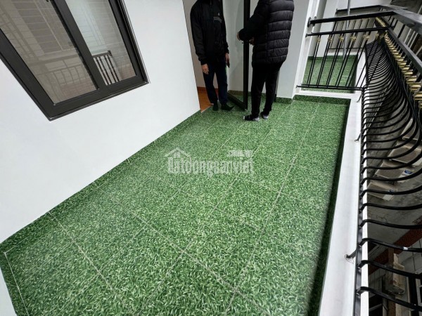 Bán Đất tặng NHÀ 5 tầng . 31m2 . Nam Dư , Lĩnh Nam 5,7tỷ