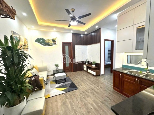Chưa đến 3 tỷ có ngay chung cư căn góc 2 ngủ 2 vs, mặt đường Nguyễn Xiển, sđcc, full nội