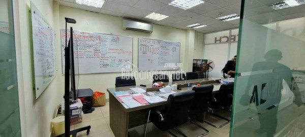 Vị trí siêu đẹp - Mặt tiền Võ Thị Sáu, P- Tân Định, Quận 1 - DT 5,2x17m, 6 Lầu, HĐT 70tr/th - Giá