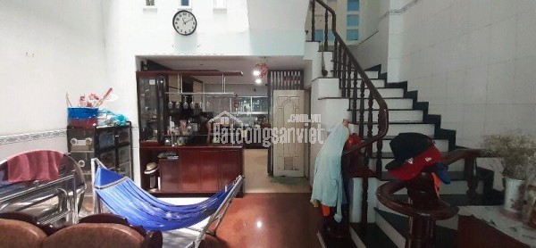 Bán biệt thự Quận 2 - 6 phòng ngủ - Đường ô tô tránh nhau