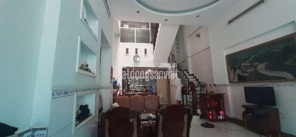 Bán biệt thự Quận 2 - 6 phòng ngủ - Đường ô tô tránh nhau