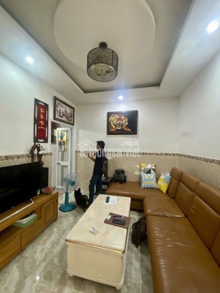 NHÀ 4 TẦNG MỚI XÂY- THIẾT KẾ ĐẸP - XE HƠI ĐỔ CỦA 36M2 ( NGANG 4), 3PN THOÁNG MÁT. GIÁ TỐT CHỈ 3,6