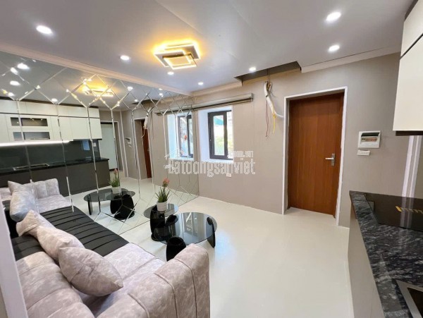 Nhà Ngõ 21 Lê Văn Lương, Ngay GOLDEN PALM, Lô Góc, 104m2 C4, MT 12.6m, Ô tô tránh, Vỉa he, Chỉ 43