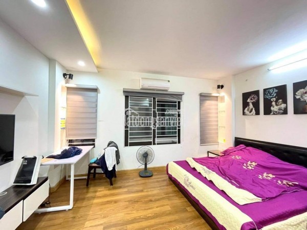 BÁN NHÀ 5 TẦNG, 43M2, CHÙA BỘC, ĐỐNG ĐA - 9.2 TỶ - SỔ HỒNG CHÍNH CHỦ