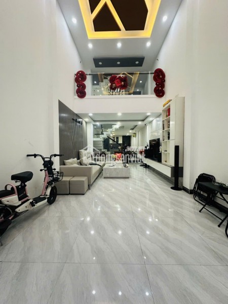 Bán nhà quận 10, đường Hoàng Dư Khương, 65m2, 4 tầng, hẻm xe hơi, 16.5 tỷ