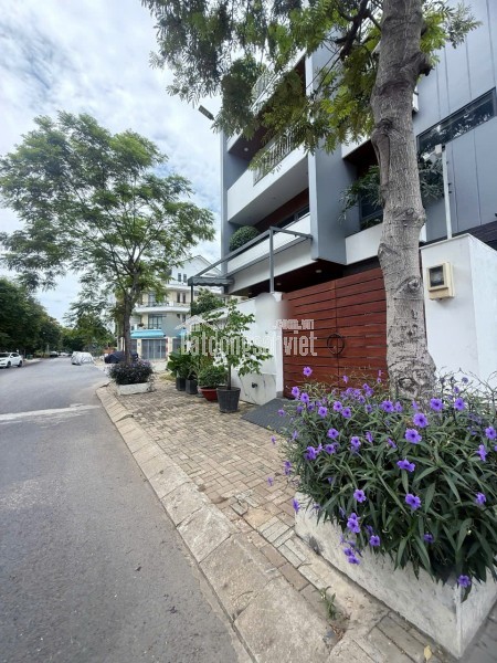 ĐẤT ĐẦU TƯ XÂY CĂN HỘ DỊCH VỤ - LINH TRUNG - THỦ ĐỨC - HƠN 300 M2 - chỉ hơn 20 ty