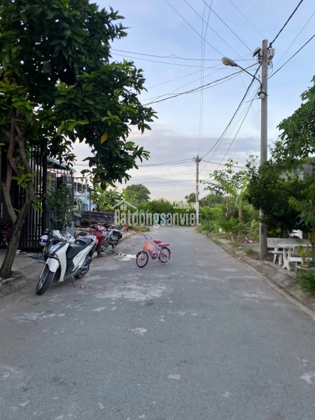 Bán đất Phú Hữu, quận 9, diện tích 55m2, giá 3,150,000,000 vnđ. LH: 097.4444.678