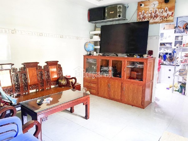 Cơ Hội Mua Nhà Đẹp, Ô Tô Đỗ Cổng, Trung Tâm Thủ Đức – Giá 3.1 Tỷ