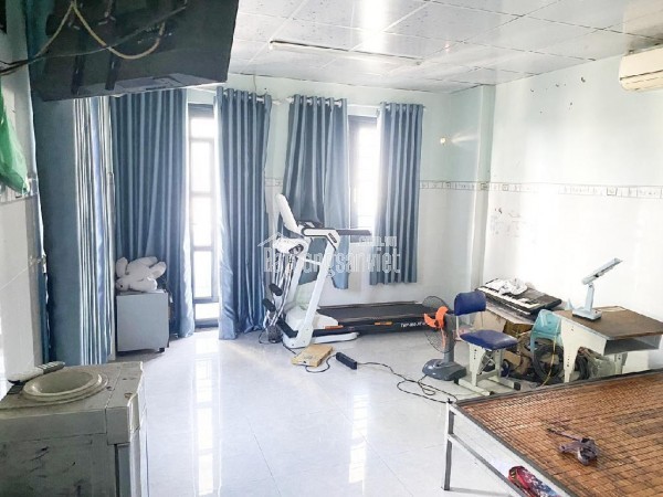 Cơ Hội Mua Nhà Đẹp, Ô Tô Đỗ Cổng, Trung Tâm Thủ Đức – Giá 3.1 Tỷ