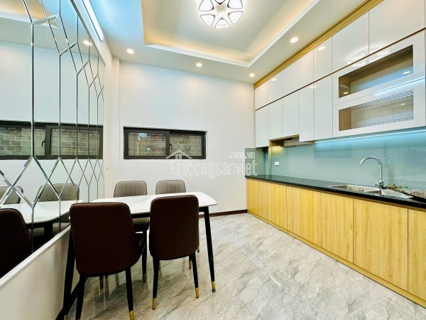 ⚜️ Bán Nhà Xã Đàn 42M2 6T MT 4 M, Chỉ 11 Tỷ Lô Góc Ngõ Thoáng Ô tô Vào Nhà Kinh Doanh Đỉnh⚜️