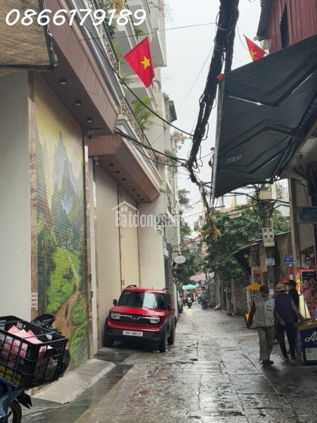 NHÀ ĐẸP DÂN XÂY - GẦN PHỐ KINH DOANH - VỊ TRÍ ĐẮC ĐỊA
Nhà Phố Bạch Mai, Quận Hai Bà Trưng, Hà
