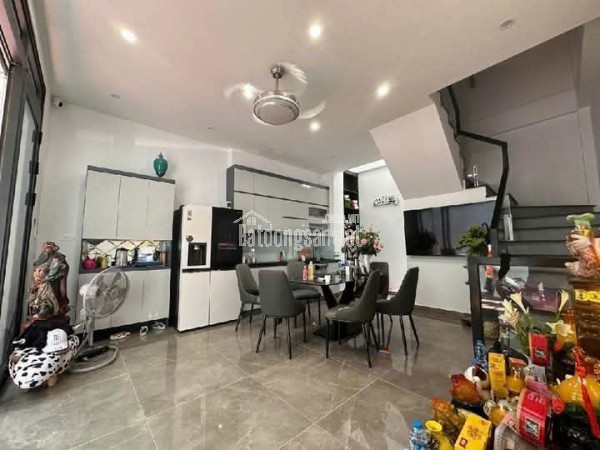 SIÊU HIẾM – NHÀ ĐẸP – NGÕ NÔNG – TRUNG TÂM PHÚC LỢI – LONG BIÊN
LH EM NGA 0632848609