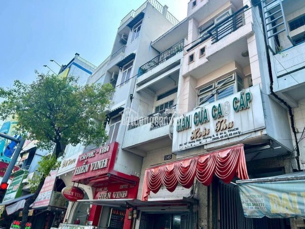 NHÀ BÁN VIEW CẦU QUẬN 1- MẶT TIỀN ĐƯỜNG HOÀNG DIỆU- VỊ TRÍ KINH DOANH SẦM UÁT.