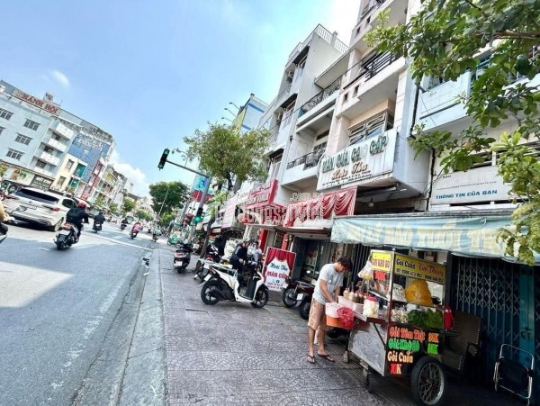 NHÀ BÁN VIEW CẦU QUẬN 1- MẶT TIỀN ĐƯỜNG HOÀNG DIỆU- VỊ TRÍ KINH DOANH SẦM UÁT.