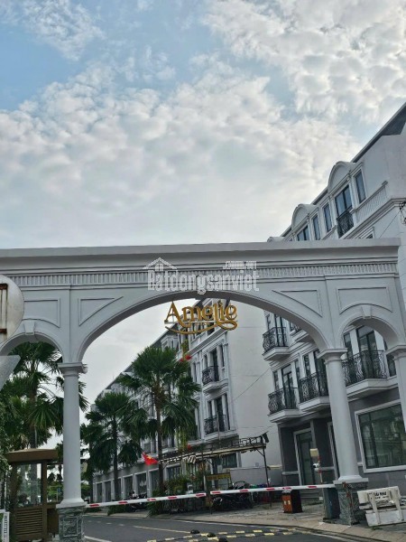 Bán Villa Phú Mỹ Hưng kdc Amelie ,111m2 4 tầng ngay 6m dài 18,5m2 giá 11.6tỷ Phú Xuân Nhà Bè