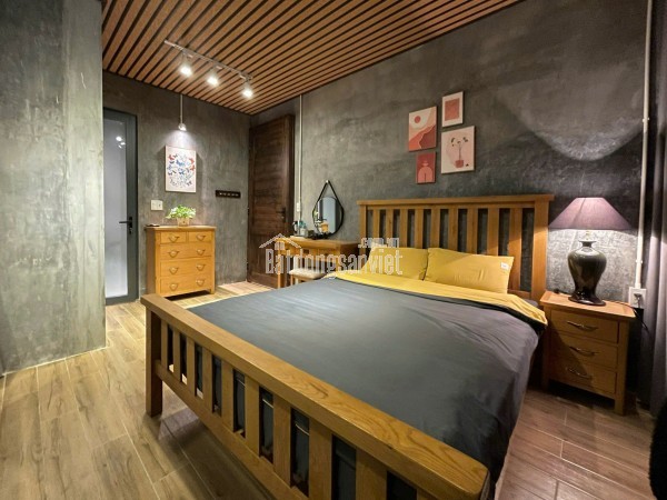 Nhà đẹp view toàn thành phố, thoáng 3 mặt. Giảm giá mạnh 5 tỷ 7 xuống còn 4 tỷ 7