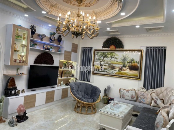Bán Biệt Thự 2 Mặt Tiền KQH Bạch Đằng