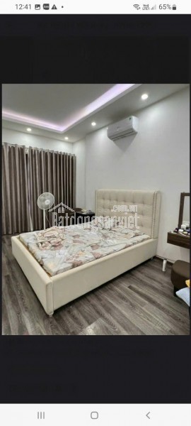 Đội Cấn 50m2, 4 tầng ,mt 4m giá chỉ 12.5 tỷ Ba Đình Hà Nội lh :0941833688