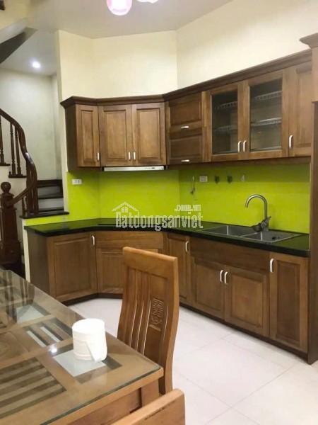 Đội Cấn 50m2, 4 tầng ,mt 4m giá chỉ 12.5 tỷ Ba Đình Hà Nội lh :0941833688