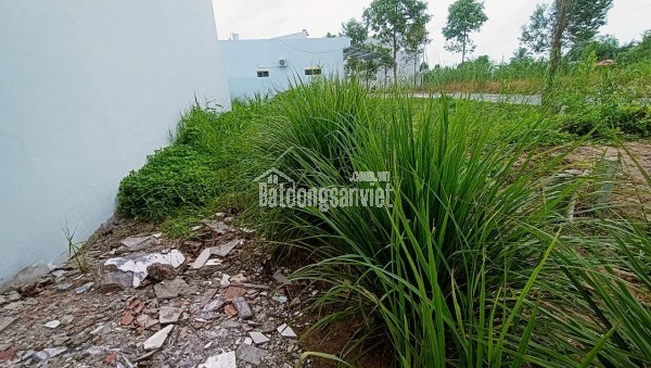 Nền 2,2 tỷ sau lưng bệnh Viện Nam Cần Thơ