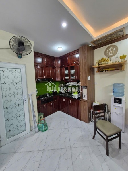 LẠC LONG QUÂN - VỊ TRÍ TRUNG TÂM - THANG MÁY VÙ VÙ - NỘI THẤT NHẬP KHẨU - 50M RA MẶT PHỐ