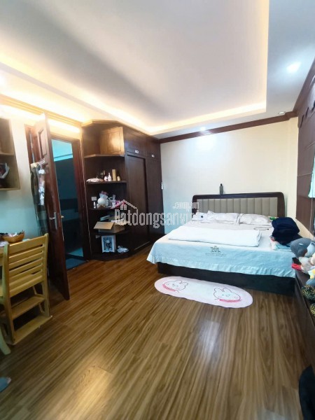 LẠC LONG QUÂN - VỊ TRÍ TRUNG TÂM - THANG MÁY VÙ VÙ - NỘI THẤT NHẬP KHẨU - 50M RA MẶT PHỐ